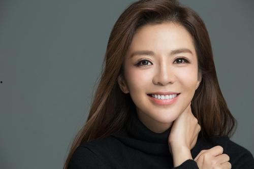 朱讯个人资料简介,才华横溢的青年演员，演艺事业璀璨星光