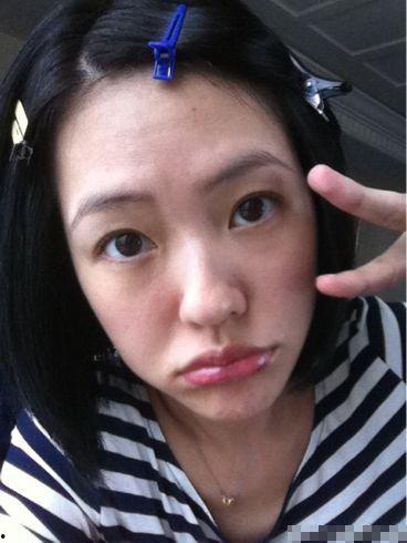 丑照片女生,从丑照片中探寻女生独特魅力  第2张